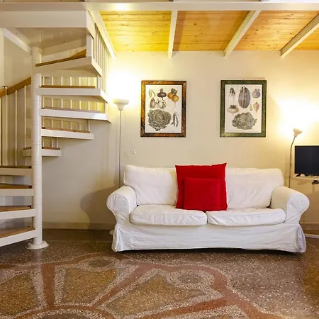 Lägenhet Appartamento Duplex Nel Cuore Della Citta' By Wonderful Italy *